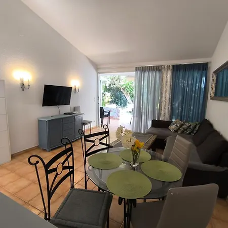 Apartment Apartamento Paradero Con Jardin